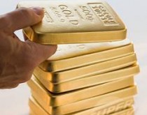 طلا در بازار جهاني ارزان شد