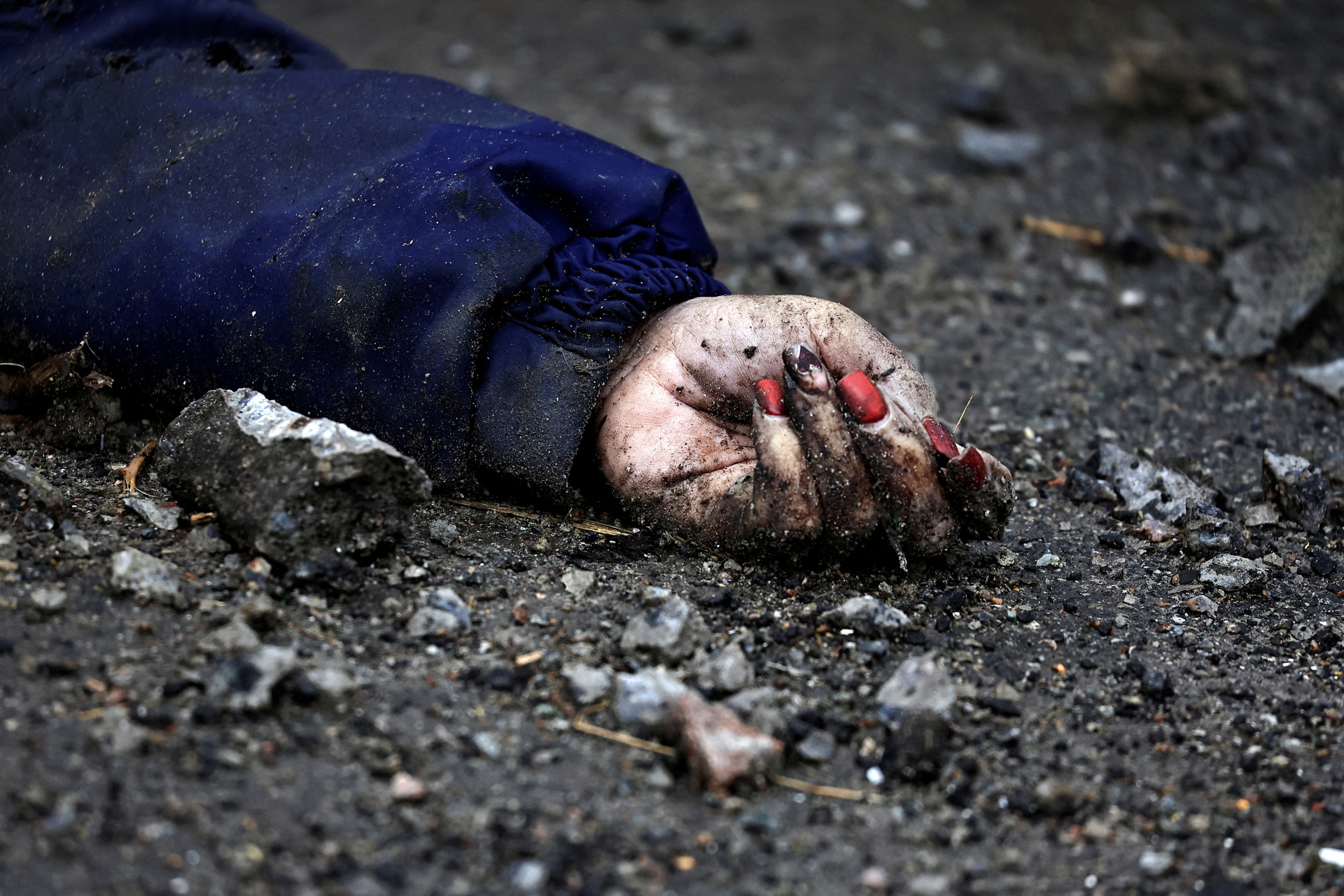 اجساد غیرنظامیان در خیابان‌های کی‌یف