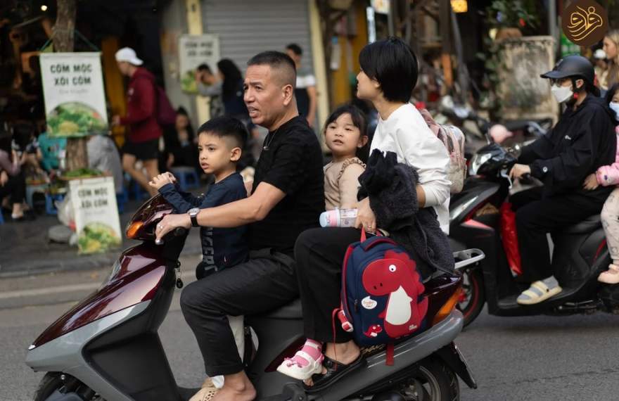 رابطه عاشقانه زنان و مردان ویتنام با موتورسیکلت  
